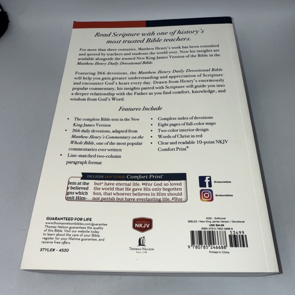 NKJV, Matthew Henry Daily Devotional Bible, Paperback, Red Letter, Comfort Print - Picture 5 of 6